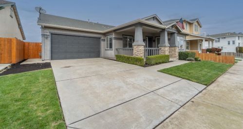 1484 Haven St, Valley Home, CA 95361-8695