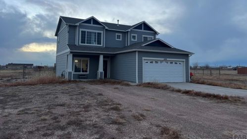 680 Marigold Dr, Pueblo, CO 81007-2112