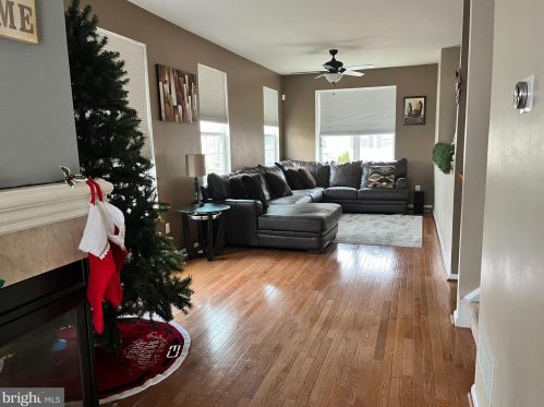 24 Candlestick Ln, Erial, NJ 08081-5695