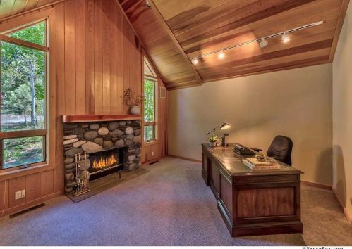 355 Skidder Trl, Truckee CA  96161-3931 exterior