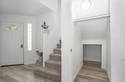 1052 Dewcrest Dr, Anaheim CA  92808-2403 exterior