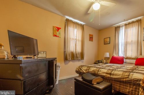 239 Fariston Dr, Philadelphia PA 19120-1007 exterior