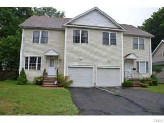 216 Bullard St, Fairfield, CT 06825-3717