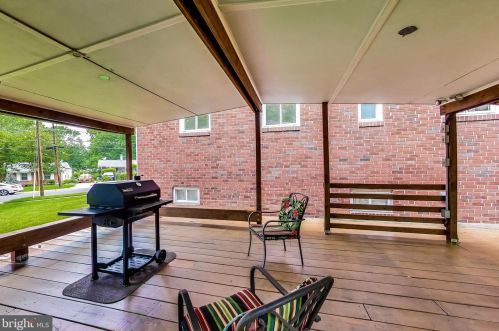 3200 Kayson St, Silver Spring MD 20906-3942 exterior