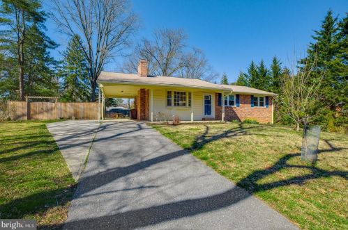 10122 Wesleigh Dr, Columbia, MD 21046-1132
