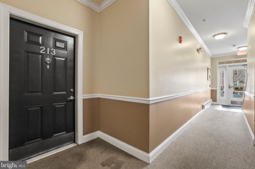 213 Timberlake Dr, Trenton NJ  08618-1457 exterior