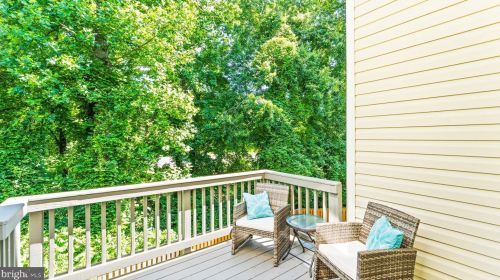 10506 Erik Charles Ct, Springfield VA 22015-2269 exterior