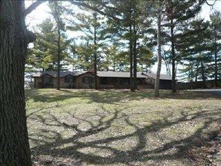 4403 Alpine Oaks Ave, Rockford, IL 61114-6101
