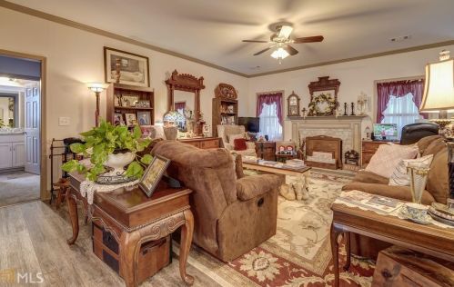 155 Scouts Ridge Dr, Porterdale, GA 30016-5872