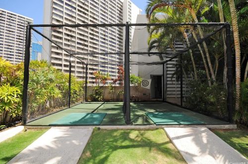 1212 Nuuanu Ave, Honolulu HI  96817-4021 exterior