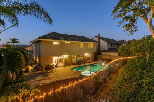 752 Fairway Ln, Anaheim, CA 92807-4802