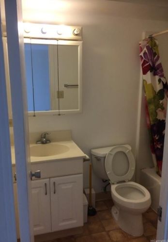 818 King St, Honolulu HI  96813-3003 exterior