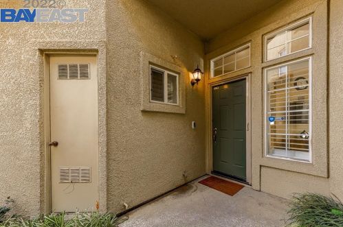 4240 Zevanove Ct, Pleasanton, CA 94588-3087