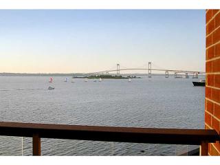 1408 Capella, Middletown, RI 02840-1588