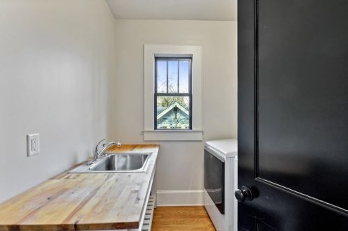 356 Ferguson St, Atlanta GA  30307-2085 exterior