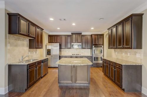 59 Canyon View Dr, Newnan, GA 30265-6095