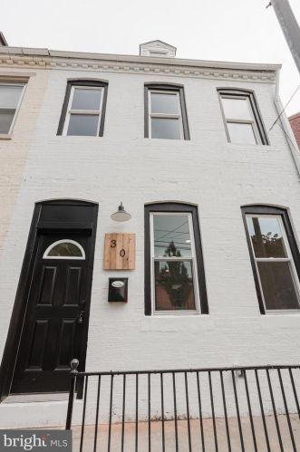 30 Conestoga St, Lancaster, PA 17603-5349