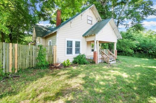8057 Fairmount Hwy, Fairmount, GA 30139-2626