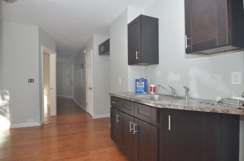 27 Florence St, Providence, RI 02909-3202