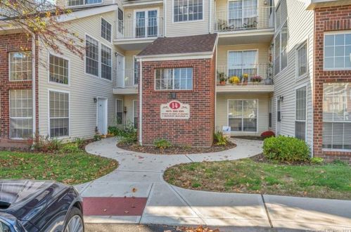 276 Carriage Crossing Ln, Middletown CT  06457-5865 exterior