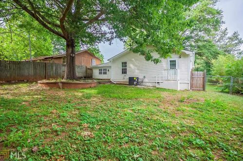 137 Oglesby Bridge Rd, Conyers GA  30094-4135 exterior