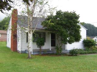 1079 Highway 91, Elizabethton, TN 37643-6225
