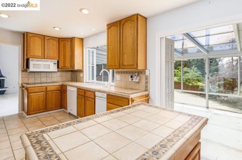 6 Pillon Real, Concord CA  94523-1622 exterior