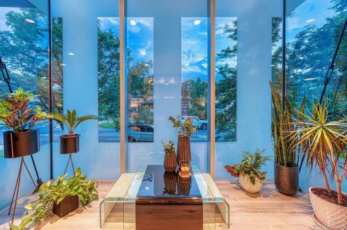 2565 Champa St, Denver CO  80205-2623 exterior