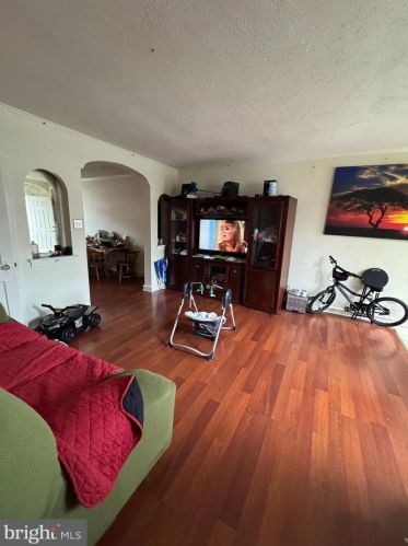 6829 Horrocks St, Philadelphia PA  19149-2213 exterior