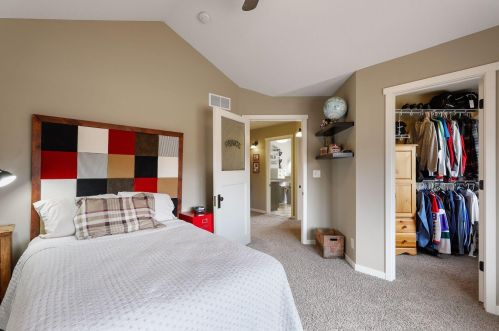 2488 Fieldstone Curv, Saint Paul MN  55129-6209 exterior