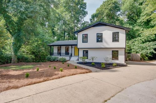 675 Jason Ct, Stone Mountain, GA 30083-4930