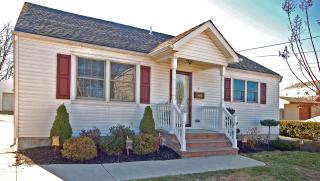 4 Marshall Pl, Sayreville, NJ 08872-1042