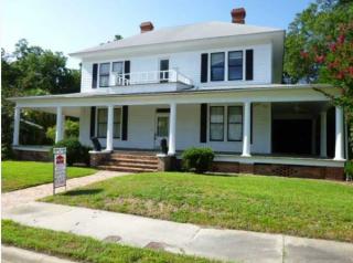 66 Weaver St, Baxley, GA 31513-0774