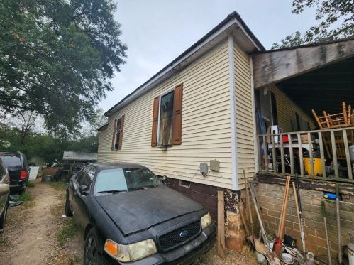 1589 Broad St, Conyers GA  30012-3706 exterior