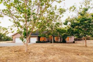 12462 Auberry Rd, Clovis, CA 93619-9601