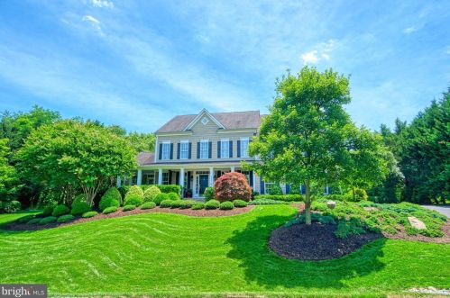 41621 Swiftwater Dr, Leesburg, VA 20176-7824