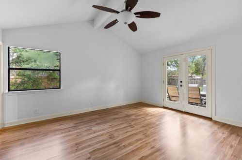 11905 Brookwood Rd, Austin TX  78750-2744 exterior