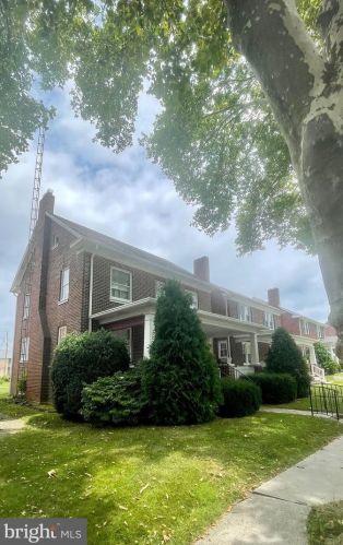 236 Meade Ave, Hanover, PA 17331-3626