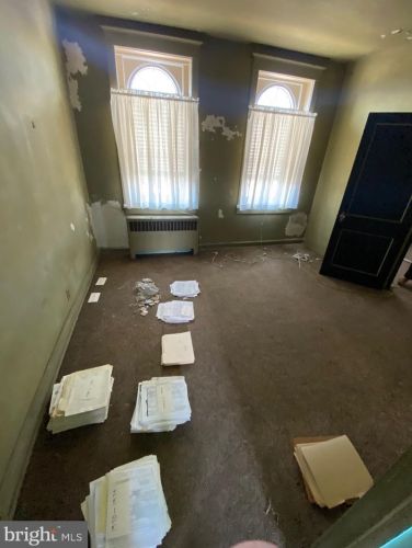 2711 Allegheny Ave, Philadelphia PA  19132-1224 exterior