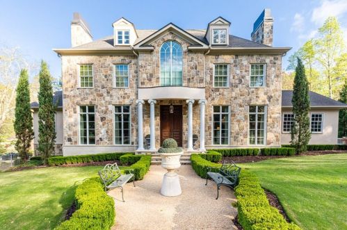 415 Cameron Valley Ct, Atlanta, GA 30328-4711