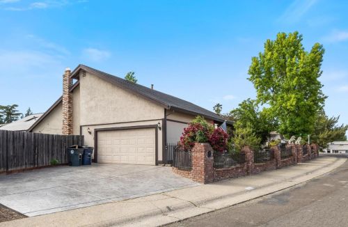 8321 Argo Dr, Citrus Heights, CA 95610-0806