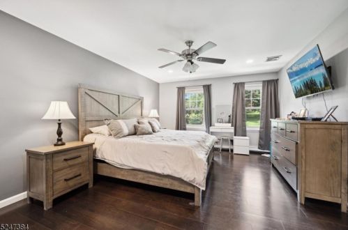 35 Olde York Rd, Dover NJ  07869-2720 exterior