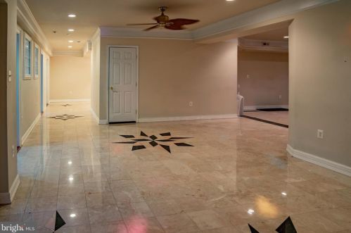 7125 Ayers Mdw Ln, Springfield VA  22150-4915 exterior