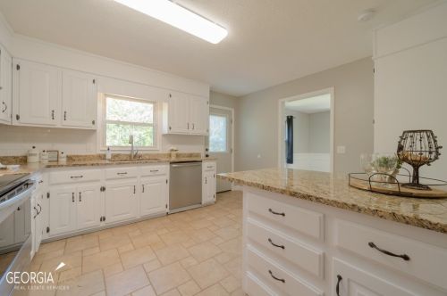1308 Cross Plains Hulett Rd, Carrollton GA  30116-6643 exterior