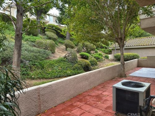 1054 Dewcrest Dr, Anaheim CA  92808-2403 exterior