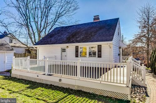 903 Robin Rd, Silver Spring MD  20901-1872 exterior