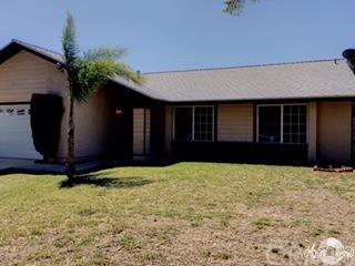 1215 Lorraine Pl, Rialto, CA 92376-5582