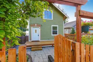 4025 Friday Ave, Everett, WA 98201-4818