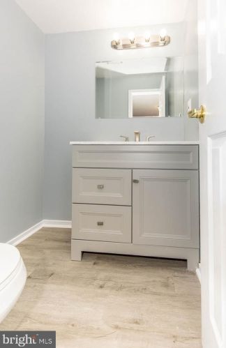 5612 Thicket Ln, Columbia MD  21044-2527 exterior