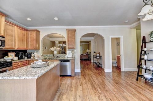 831 Mountain View Ter, Marietta GA  30064-2089 exterior